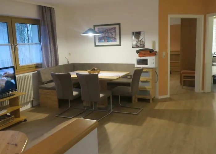 Breitenlesau Apartment *